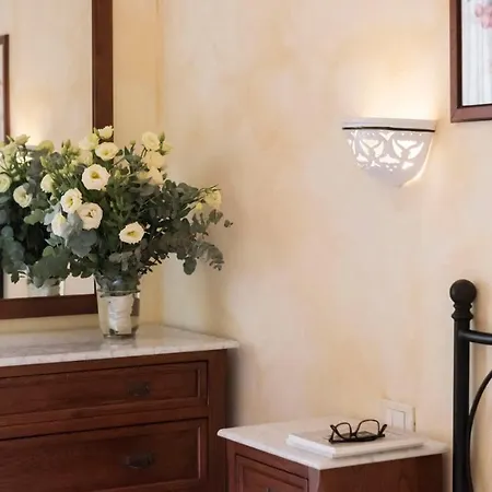 Antico Casale Di 4*