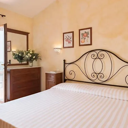Antico Casale Di 4*
