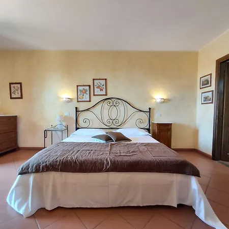 Antico Casale Di 4* סקאנסאנו