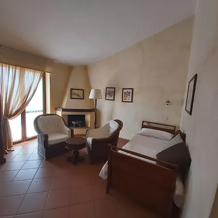Antico Casale Di סקאנסאנו